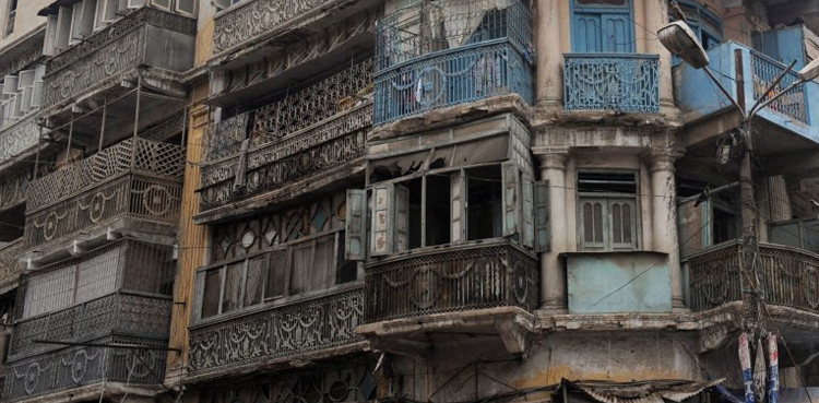 سندھ میں 740 عمارتیں مخدوش حالت میں ہیں، شرجیل میمن