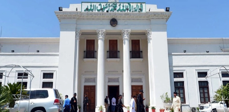 خیبرپختونخوا میں سینیٹ کی 11 نشستوں پر انتخاب کے لئے پولنگ جاری، 25 امیدوار میدان میں