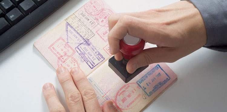 عمان نے ویزا پالیسی میں نرمی کردی