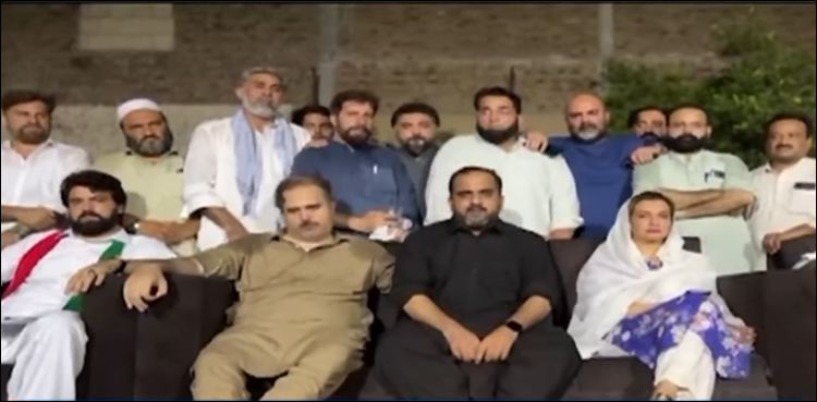 خرم ذیشان نے کے پی حکومت کو ناکوں چنے چبوا دیے