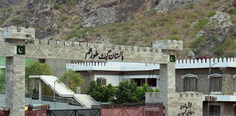 بارڈر کراسنگ پوائنٹ طور خم پر انسانی اسمگلنگ کی  بڑی کوشش ناکام