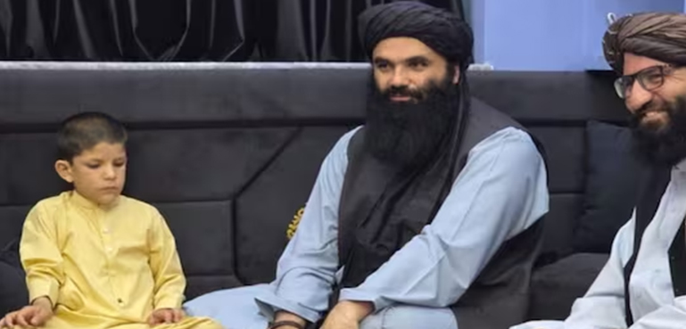 تیسری جماعت میں میٹرک کی اہلیت، 11 سالہ افغان بچے کی صلاحیتوں سے دنیا حیران