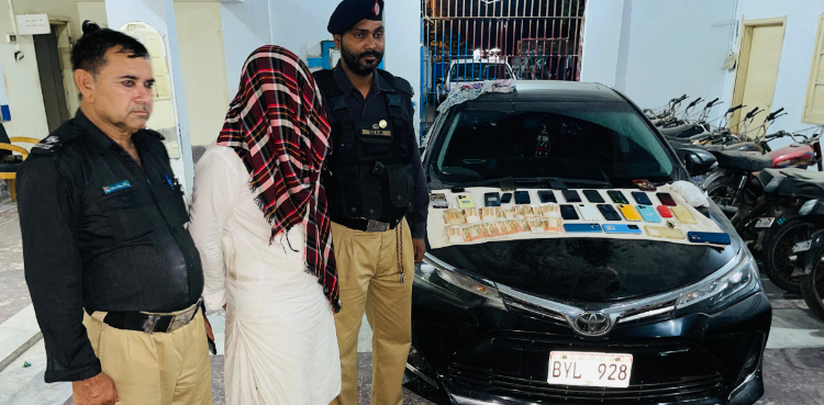 کراچی کے شہریوں سے چھینے گئے موبائل فونز کا بڑا خریدار افغان باشندہ پکڑا گیا، اہم انکشافات