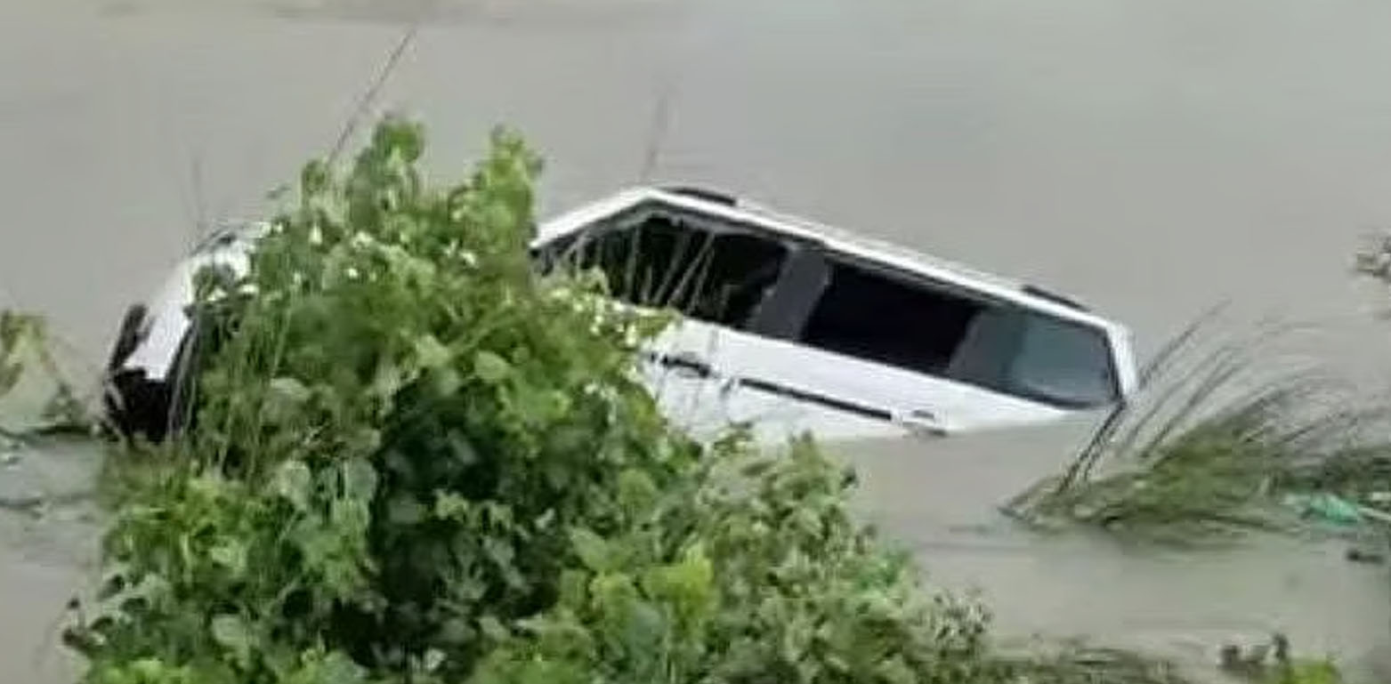 بھارت: گاڑی نہر میں گرنے سے11افراد ہلاک، 4 زخمی