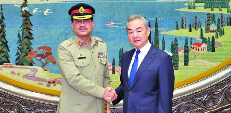 فیلڈ مارشل سے چینی وزیر خارجہ کی اہم ملاقات