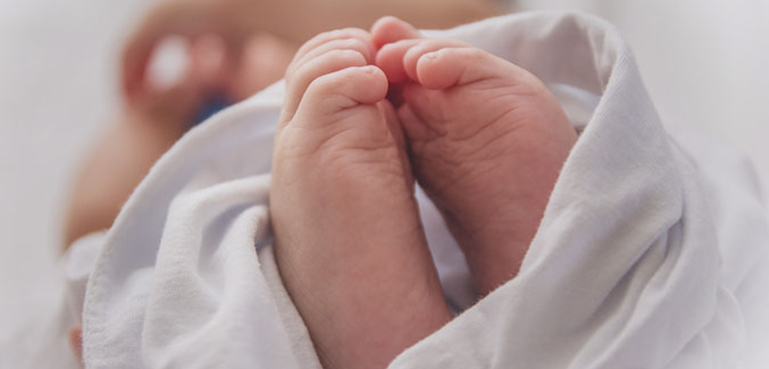 2 سر، 4 ہاتھ اور 2 پاؤں کے ساتھ پیدا ہونے والی بچی! ڈاکٹرز بھی دنگ رہ گئے
