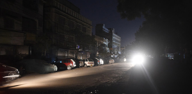 ججز کے گھروں میں بجلی کی بندش، کے-الیکٹرک کی معذرت