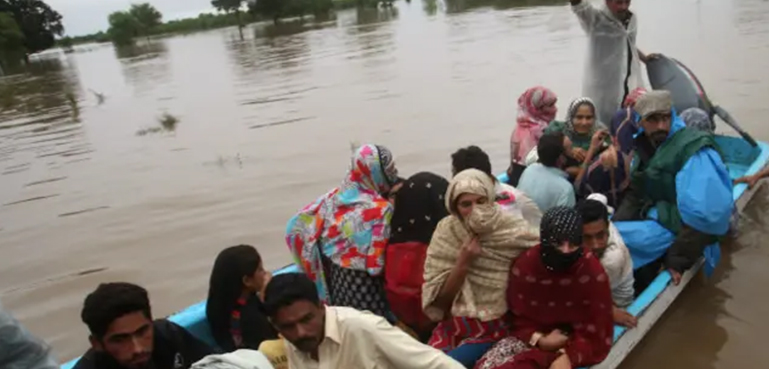 دریائے راوی بے قابو، سیلابی پانی گھروں میں داخل، لوگوں کی نقل مکانی