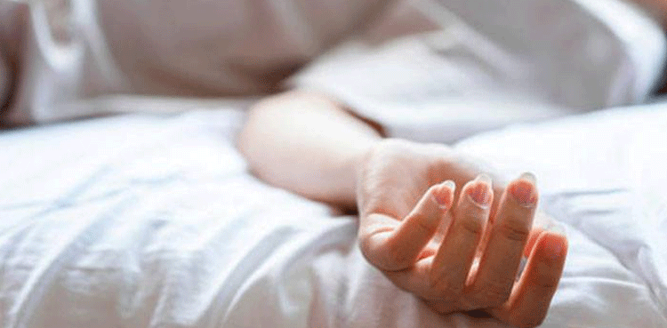 اسپتال میں  ڈاکٹرز کی  غفلت ، حاملہ خاتون جاں بحق