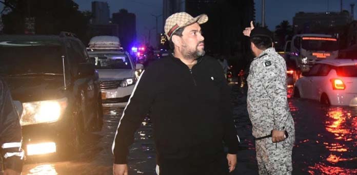 کامران ٹیسوری نے بارش متاثرین کے لیے گورنر ہاؤس کے دروازے کھول دیے