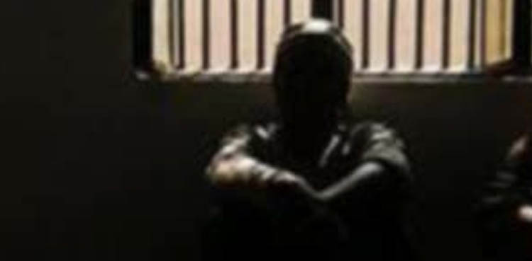 کراچی میں 6 سالہ بیٹی نے ماں کے مبینہ قاتل باپ کو پکڑوا دیا