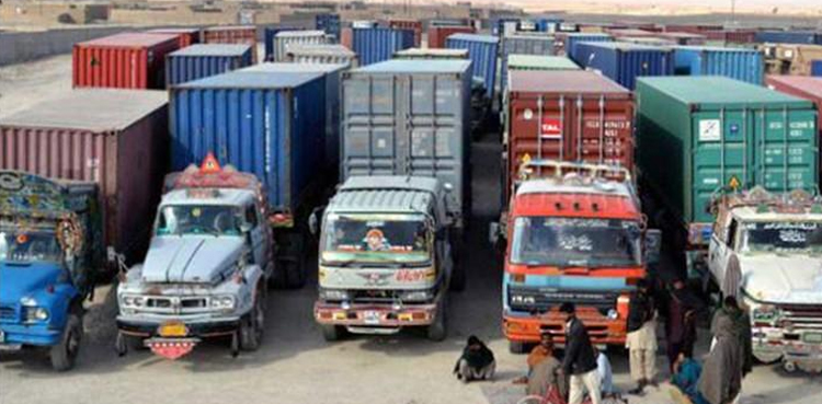کراچی: 2 روز کیلیے ہیوی ٹریفک کو سڑکوں پر لانے پر مکمل پابندی عائد