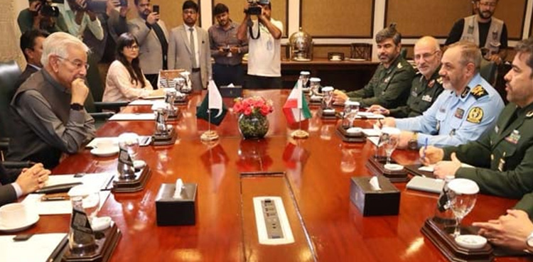 پاکستان کے ساتھ مضبوط دفاعی تعلقات کے خواہشمند ہیں، ایران