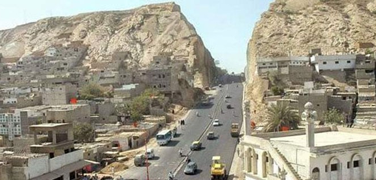 کراچی میں طوفانی بارش کے ساتھ لینڈ سلائیڈنگ (ویڈیو)