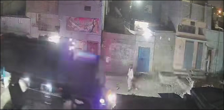 والدہ کے انتظار میں گھر کے باہر بیٹھے 6 سالہ ارسلان کو واٹر ٹینکر نے کچل دیا