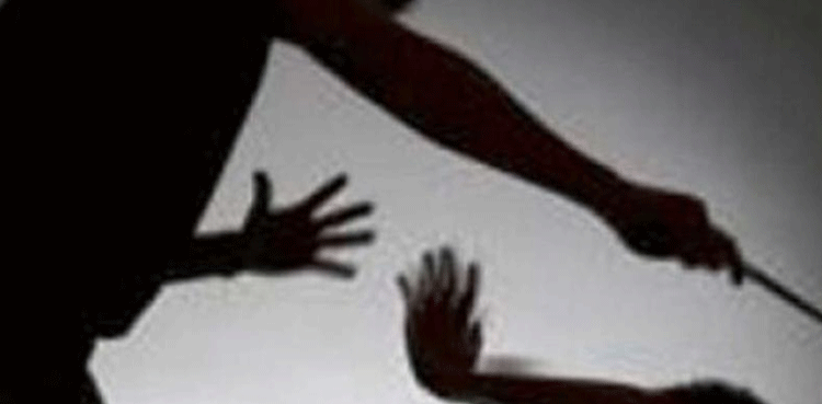 نجی اسکول ٹیچر کا چھٹی جماعت کے طالب علم پر بہیمانہ تشدد