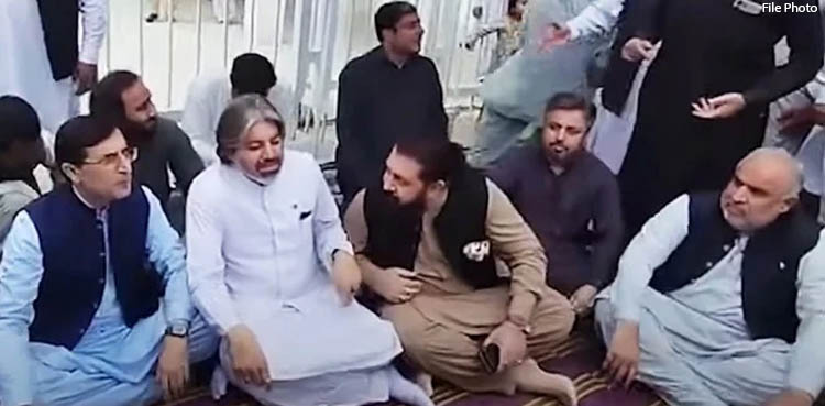 پی ٹی آئی