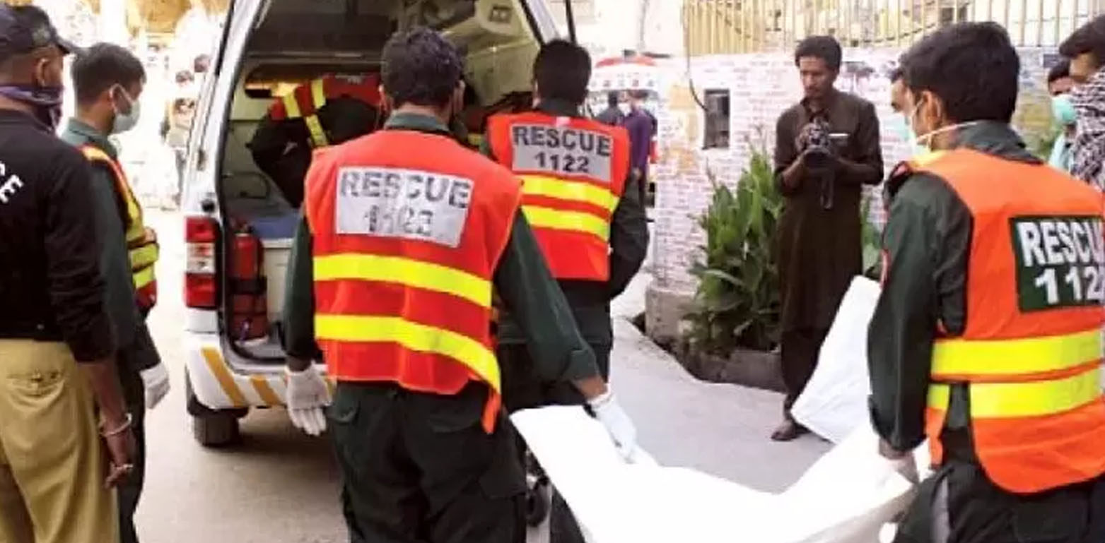 دہشت گردوں کی فائرنگ سے 2 پولیس اہلکار شہید